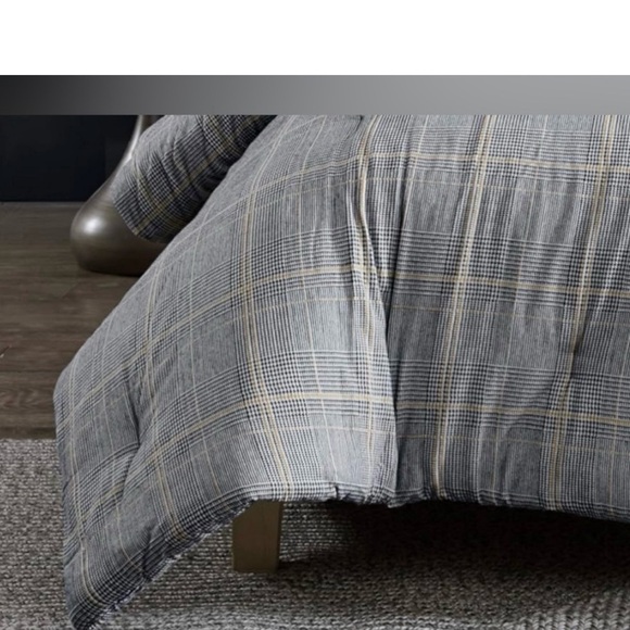 NWT king size duvet with 2 king size pillow shams - Picture 5 of 6